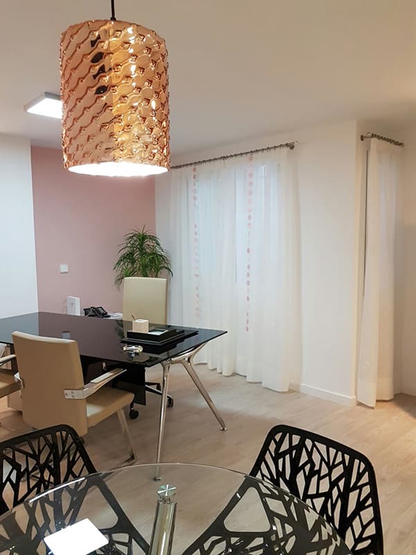 Esperanza del Amo Abogada Elche imagen deslizador despacho 02